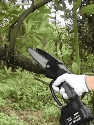 CortaPro® Mini motosierra Makita inalámbrica y portátil